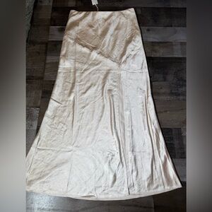 Heartloom Satin Midi Skirt Champagne Bias Cut Slip Skirt Elegant Size S NWT